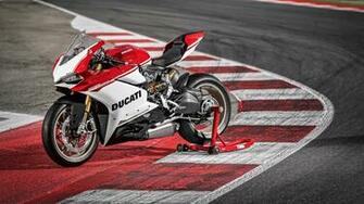 Red And White Ducati Sports Bike HD Wallpaper