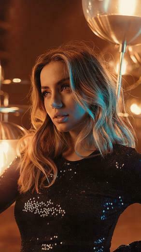 Ana De Armas Beautiful Girl Photoshoot 4k iPhone