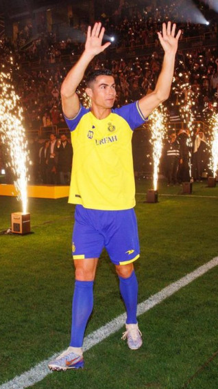 Ronaldo Fever Al Nassr S Insta Count Jumps From 860k To 9m
