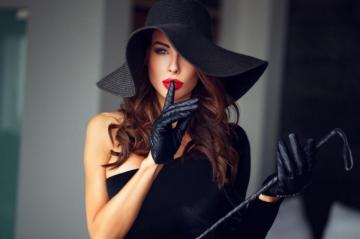 Brunette Girl Hat Lipstick Model Woman Wallpaper