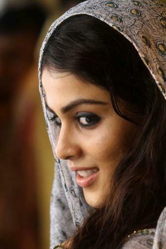 Genelia In Urumi Welcome To Hellotolly Tollywood