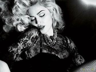 Madonna Black2