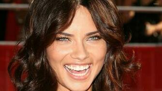 Adriana Lima Wallpaper