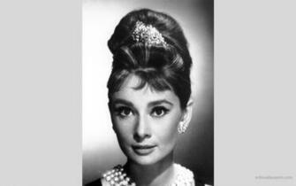 Breakfast At Tiffany S Wallpaper Movie Photo