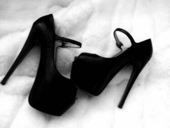 Stuffpoint Fashion Glam Image Wallpaper Shoes Tweet