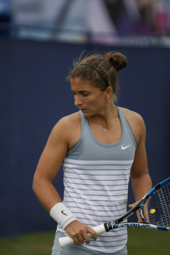 Sara Errani Looking Back Wallpaper
