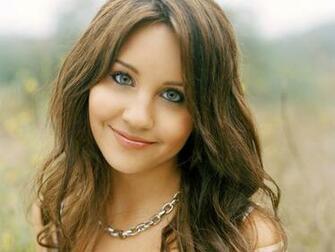 Amanda Bynes Wallpaper