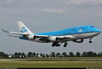 Take Off Boeing Plane Wallpaper High Resolution Photos