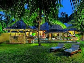 Tropical Resort Wallpaper