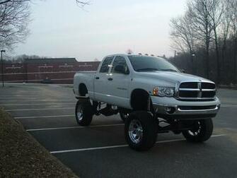 Dodge Ram Lifted Ze9m7xu5 Fewmo Cool Car Wallpaper