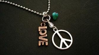 Love Peace Hippie Necklaces Sign Wallpaper
