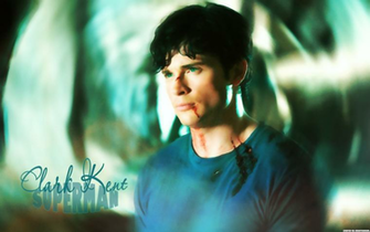 Tom Welling As Clark Kent In Smallville Wallpaper By Brighteyesgal