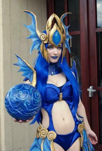 Atlantean Syndra By Calypsen Cosplay