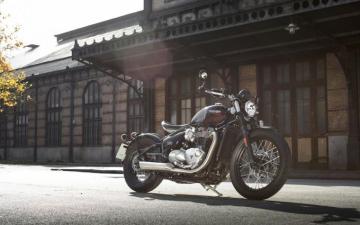Triumph Bonneville Bobber