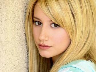 Female Celebrities HD Wallpaper