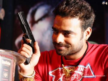 Abhimanyu Singh Pitted Against Akshay Kumar In Rohit Shetty S
