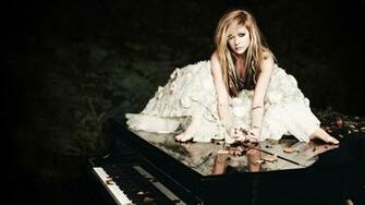Avril Lavigne Wallpaper