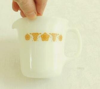 Vintage Pyrex Butterfly Gold Creamer Yellow Brown Patterns On