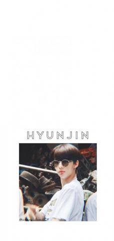 Hyunjin Stray Kids Aesthetic Wallpaper Savage I N