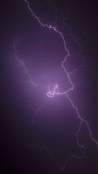 Aesthetic Lightning Wallpaper