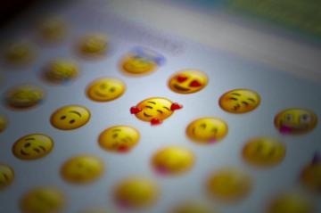 Emoji Background Image HD Background