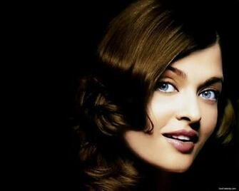Wallpaper Desktop Aishwarya Rai Without Clothes