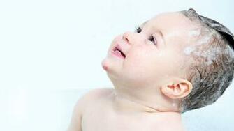 Cute Baby Bathing X Close