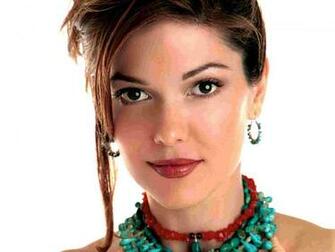 Laura Harring Wallpaper Celebrities