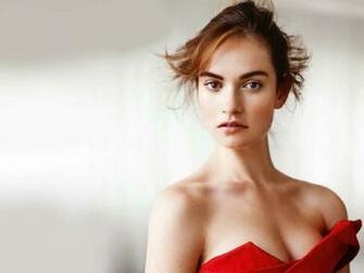 Lily James Wallpaper