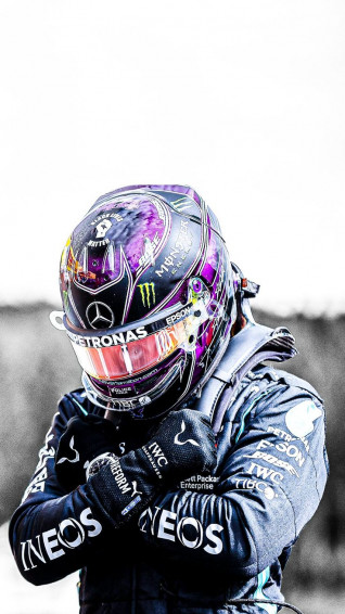 Mercedes Amg Petronas F1 Team On Lewis Hamilton