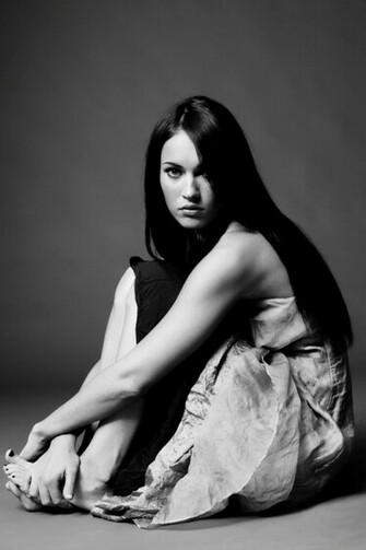Megan Fox iPhone Wallpaper And 4s