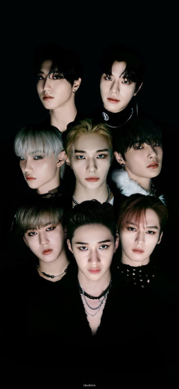 Stray Kids