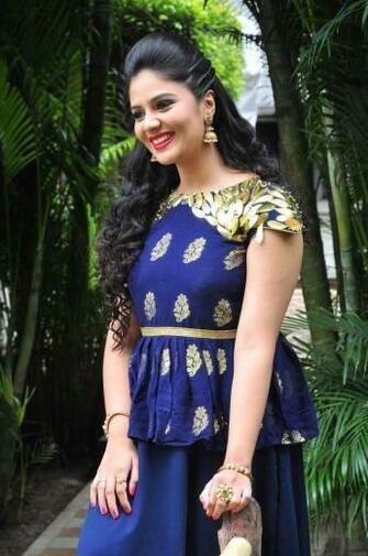 Sreemukhi In Chandrika Movie Online Watch New Photoshoot Stills