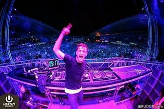 Martin Garrix Dj Wallpaper