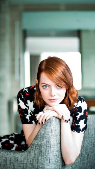 Emma Stone iPhone Wallpaper Top