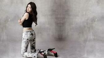 Shin Se Kyung Korean Actress Trendy Wallpaper