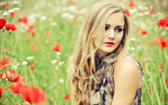 Beautiful Girl Wallpaper