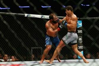 Ufc Results Paulo Costa Stops Johny Hendricks With Strikes