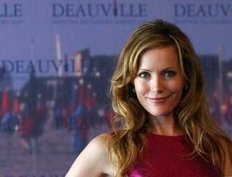 Leslie Mann Background Full HD Pictures