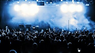 Smoke Stage Audience Applause The Darkness Crowd Wallpaper