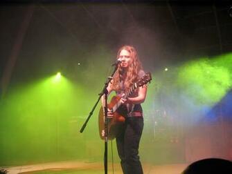 Jesse And Joy Lead Singer Band Live Performance Performing