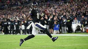 Lamar Jackson Running Toward Record Book Yourcentralvalley