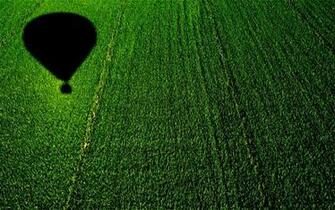 High Resolution Desktop Wallpaper Balloon Over A Cornfield By Vivin