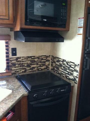 Replaced The Hideous Wallpaper Border With Peel And Stick Smart
