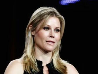 Julie Bowen Wallpaper