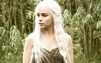 Emilia Clarke In Hbo Game Of Thrones Wallpaper HD