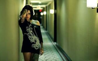 Descargar Fondos De Pantalla Mujeres Con Tatuajes HD Widescreen Gratis