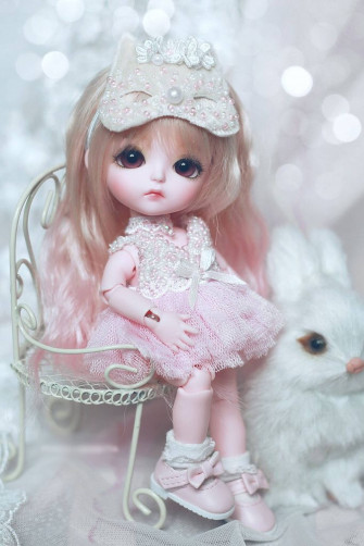 Doll Wallpaper