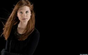 Bonnie Wright Wallpaper Background
