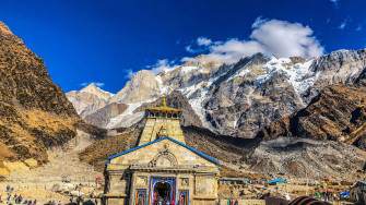 Sacred Kedarnath Temple 4k R15q3qgfoaqjrdtk Wallpaper